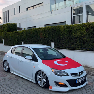 Türk Bayraklı Araç Kaput Bayrağı ( Her Araca Uyumlu )