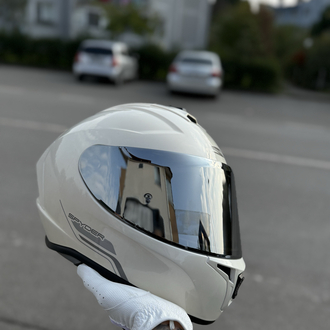 SPYDER KASK BEYAZ SİLVER VİZÖR ÇOK KALİTELİ-SADECE ŞEFFAF VİZÖR KALMIŞTIR.