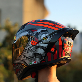 SWAY SNAKE KASK