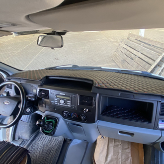 FORD TRANSİT 2007/2012 model arası SİYAH, KIRMIZI Püskülsüz Torpido ÖRTÜSÜ