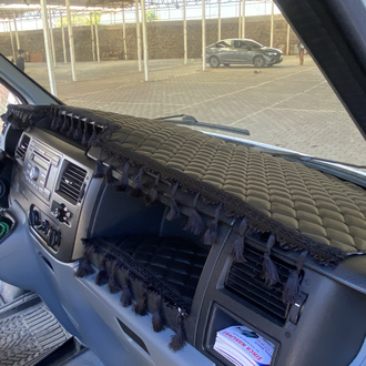 FORD TRANSİT 2007/2012 model arası SİYAH, Siyah Püsküllü Torpido ÖRTÜSÜ