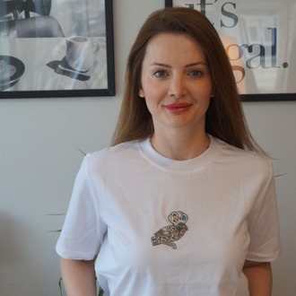 Beymen Club Taş İşlemeli Beyaz T-Shirt | Minimal & Şık Günlük Kombin