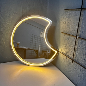 Neon Işıklı Ay Ayna