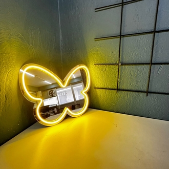 Neon Işıklı Kelebek Ayna