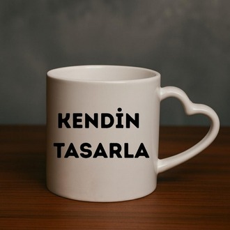 Porselen Kalp Kulplu Kupa 