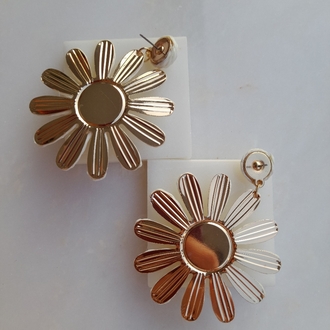 Hasır Papatya Model Kırık Beyaz Renk Küpe 