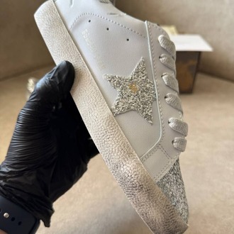 Golden Goose Deluxe Sneaker