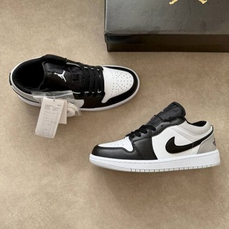 Nike Air Jordan | Black Smoke