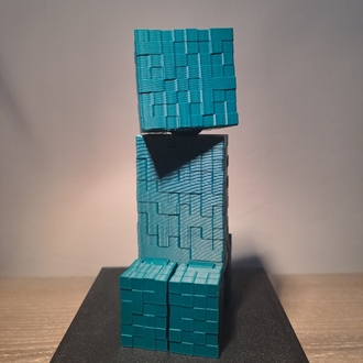 Hareketli Creeper figürü
