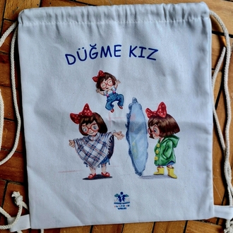Düğme Kız Kitap Çantası