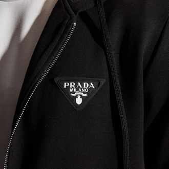 Prada kapüşonlu hırka 