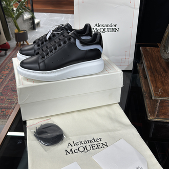 Alexander McQeen