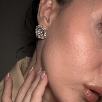 NuMu Jewelry | Queen’s Cut Earrings ✨