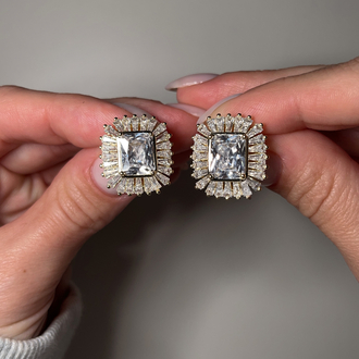 NuMu Jewelry | Queen’s Cut Earrings ✨