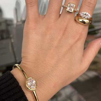 NuMu Jewelry | Ovalframe Gold Cuff ✨