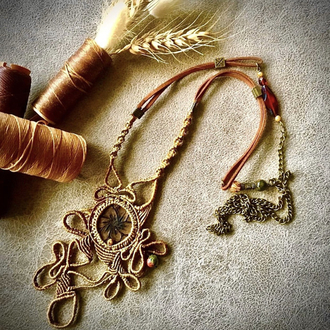 Micromacrame kolye