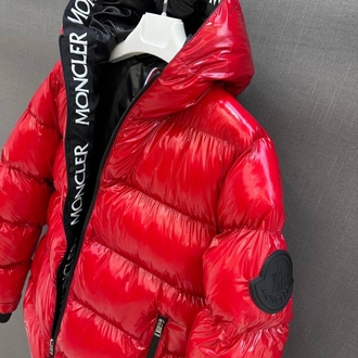 Moncler Montreuil Serisi Parlak Şişme Mont - Kapüşonlu ve Yazı Detaylı Erkek Mont
