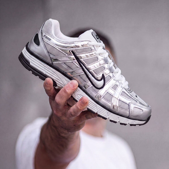 Nike P-6000 Metallic 36-40)