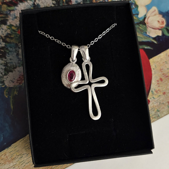 Haç (ruby) Charm Kolye