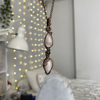 Pembe Kuvars ve Lal Kolye