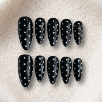 Noir Dot