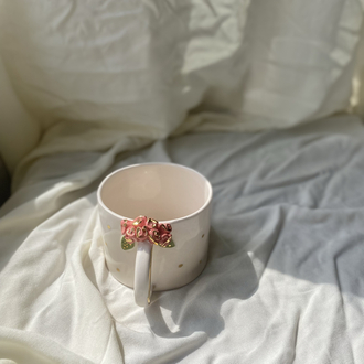 Kulp Üzerinde Pembe Tomurcuk Gül