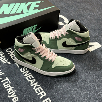 Nike Air Jordan 1 Mid “Dutch Green”