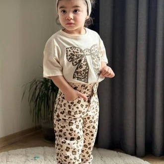 KIZ ÇOCUK LEOPAR DESENLİ PANTOLONLU 2Lİ TAKIM