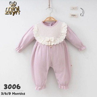 KIZ BEBEK FİSTO YAKA DETAYLI TOKA AKSESUARLI %100 PAMUKLU TULUM