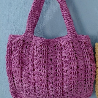 Pembe çanta