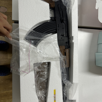 Ak-47 Dipçikli Eskitme Modeli hareketsiz