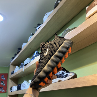 Nike mind 001
