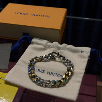 Louis Vuitton Chain