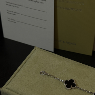 Van Cleef Siyah