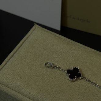 Van Cleef Gümüş Siyah