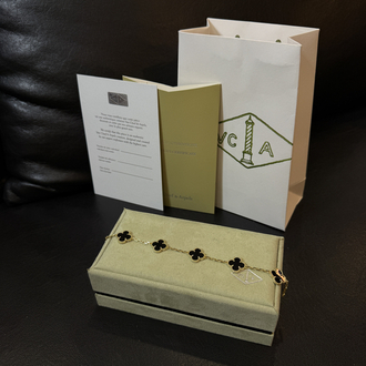 Van Cleef Siyah (Gold Zincir)