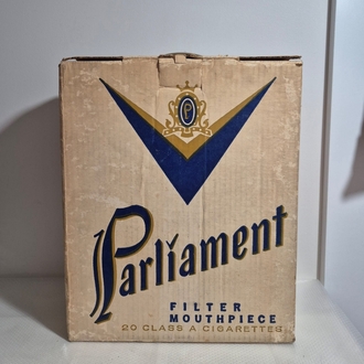 PARLIAMENT 1970'ler PAKET FORMUNDA BOŞ SİGARA KARTONU