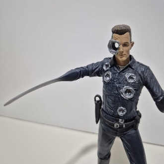 TERMİNATOR T-1000 MOVIE MANIACS 2001 YILI FİGÜRÜ