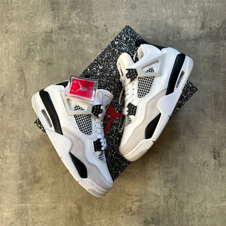 AİR  JORDAN 4 RETRO 