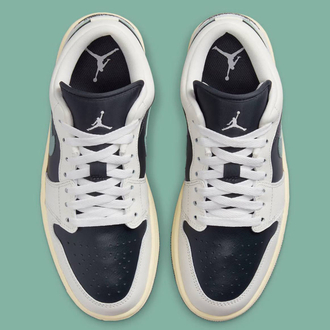 Nike Air Jordan 1 Low “ Anthracite Jade Smoke “