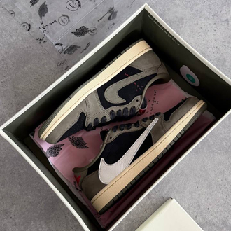 Travis Scott X Air Jordan 1 Retro Low Black Olive