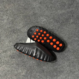 Nike Mind 001