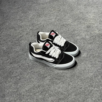VANS KNU SKOOL BLACK WHITE