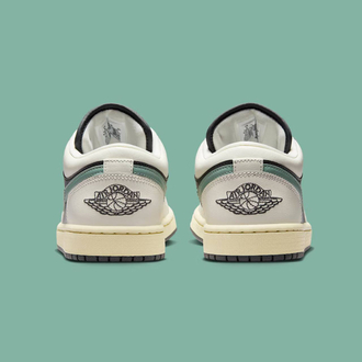 Nike Air Jordan 1 Low “ Anthracite Jade Smoke “