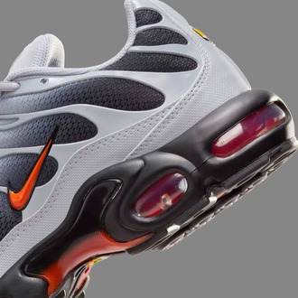 Air Max Plus Wolf Grey Picante Red