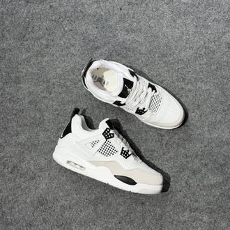 NİKE AIR JORDAN 4 RETRO MILITARY BLACK