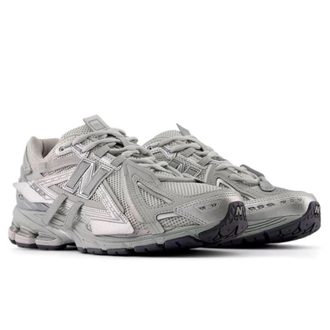 New Balance “1906A - Concrete Silver”