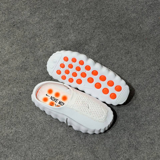 Nike Mind 001