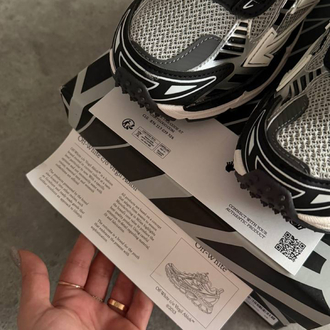 Off White “MEN-GRAY