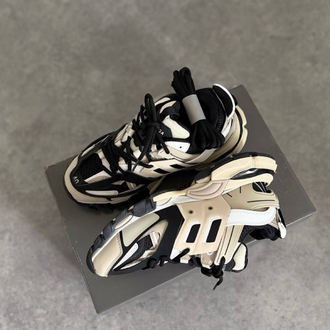 Balenciaga Track
